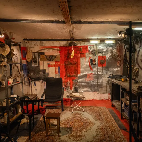 Kırsalda, doğa içinde heykel atölyesi - 4